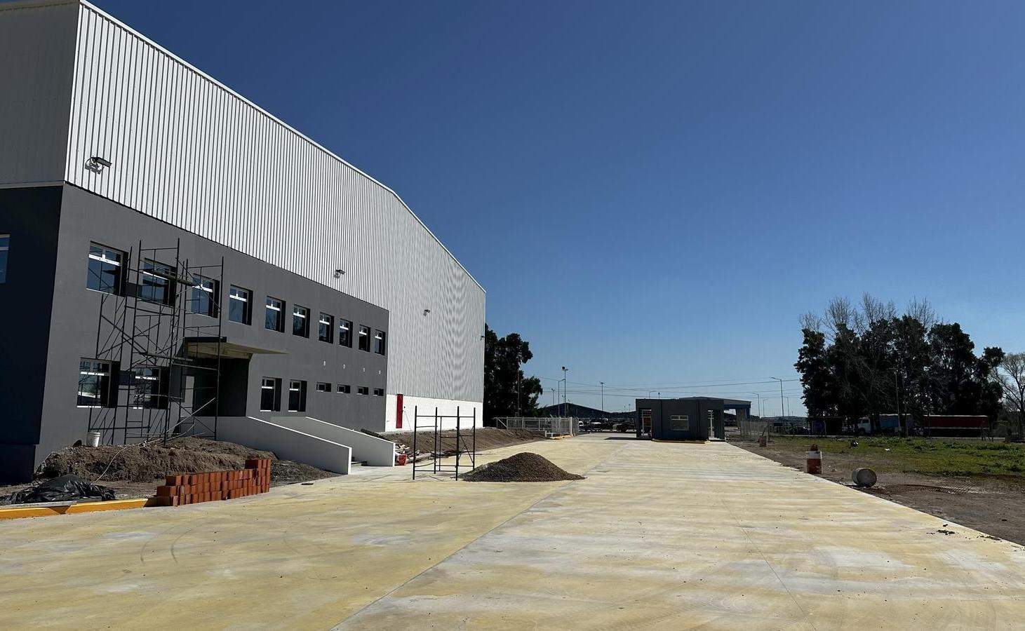 Depósito industrial o logístico en entrada Centro Ind. Zarate