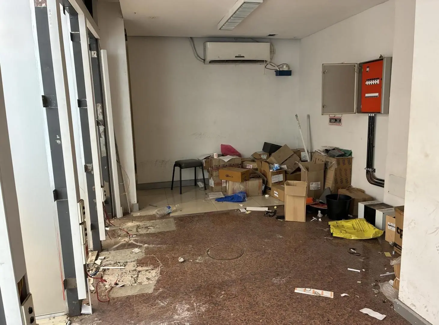 Local en Venta en Tribunales 4