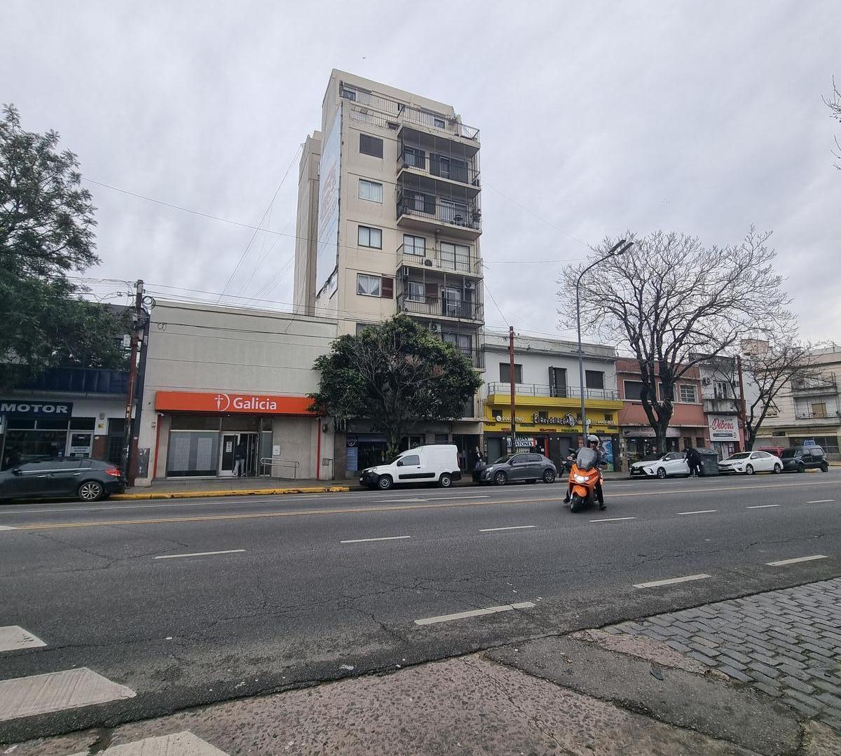 Local en Venta en Mataderos