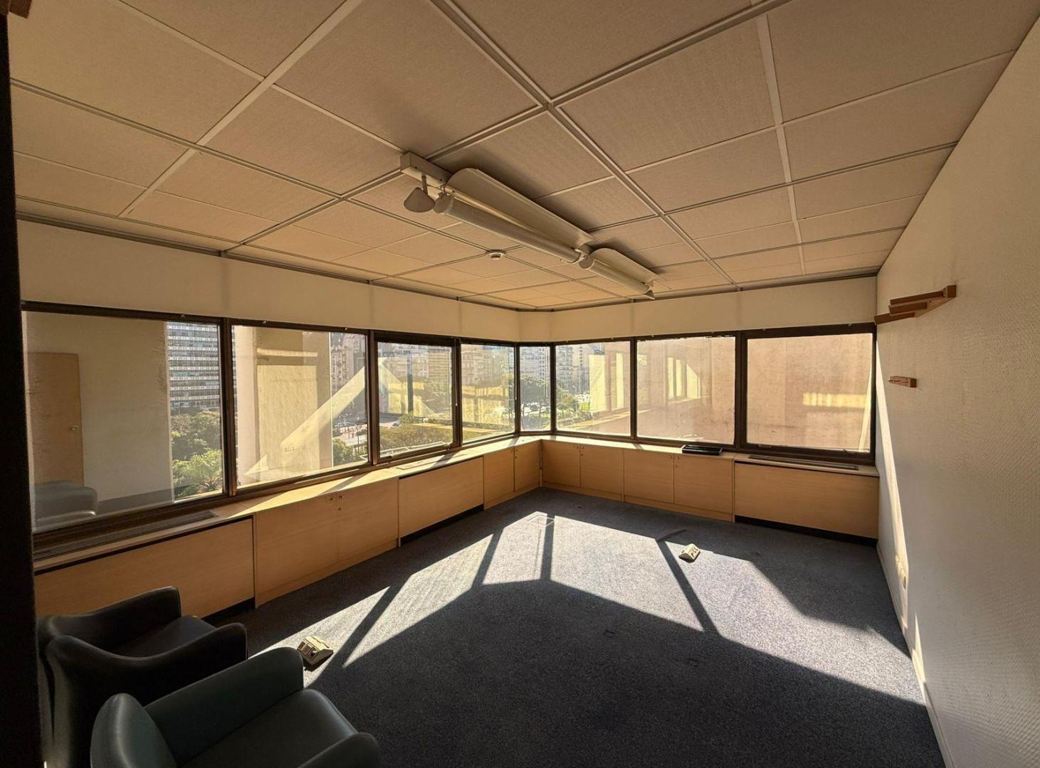 Foto de Alquiler Oficina | Torre Berkley | Carlos Pellegrini 1123, CABA | 501 m2, imagen 4