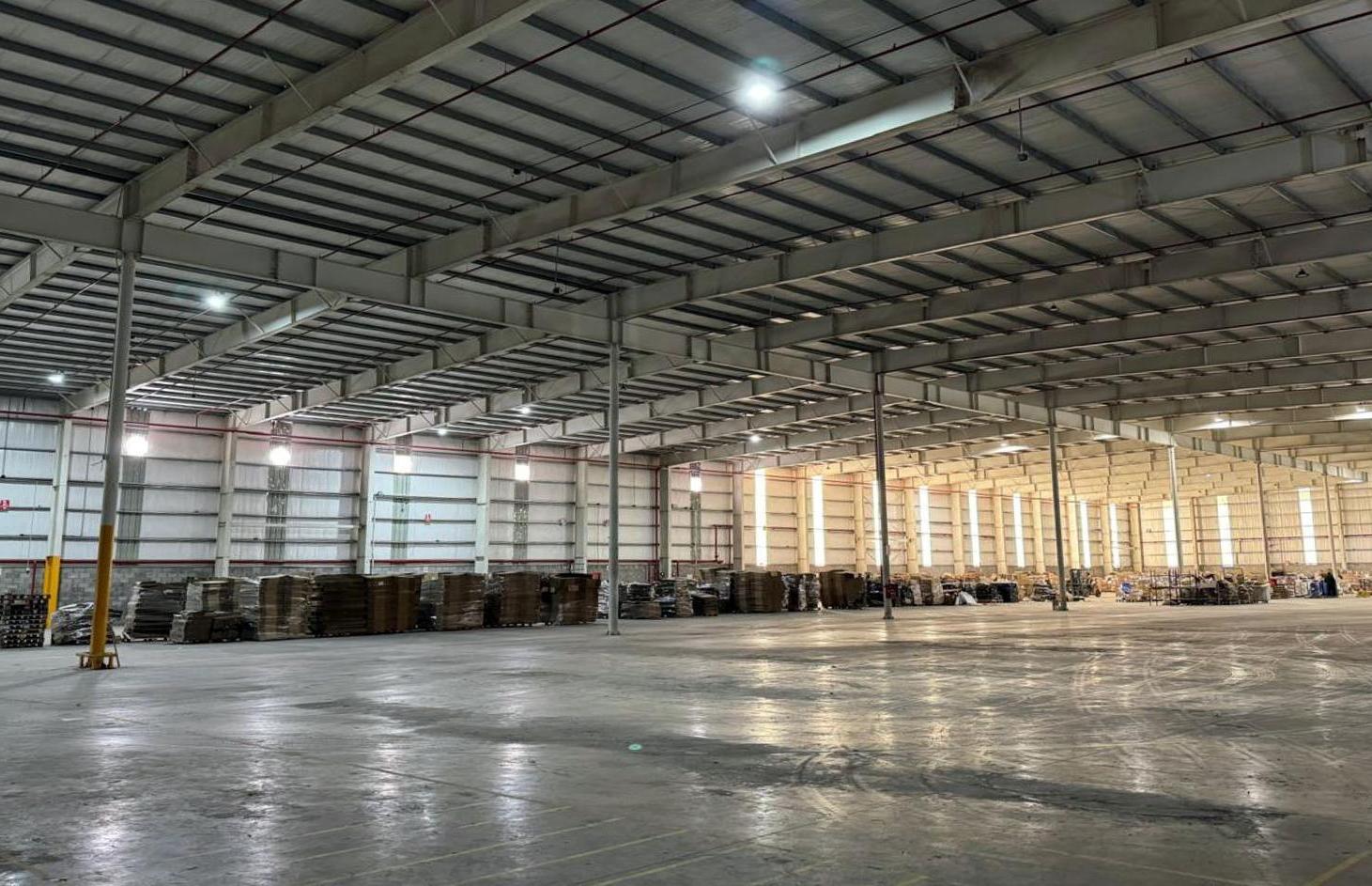 Foto de Venta planta 6.500m² sobre lote de 10.829 m² en Polo Industrial Ezeiza, imagen 4