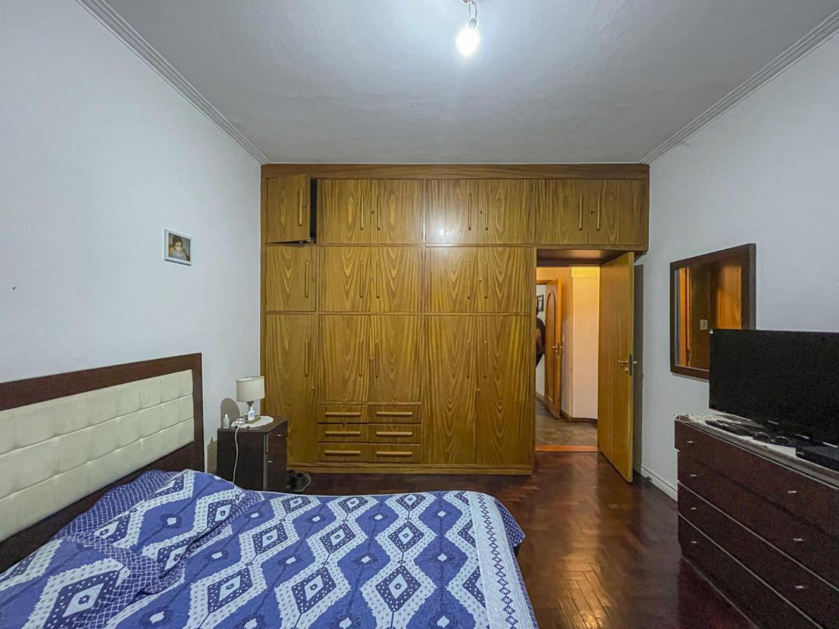 Casa 3 Dorm. en Alberdi 5