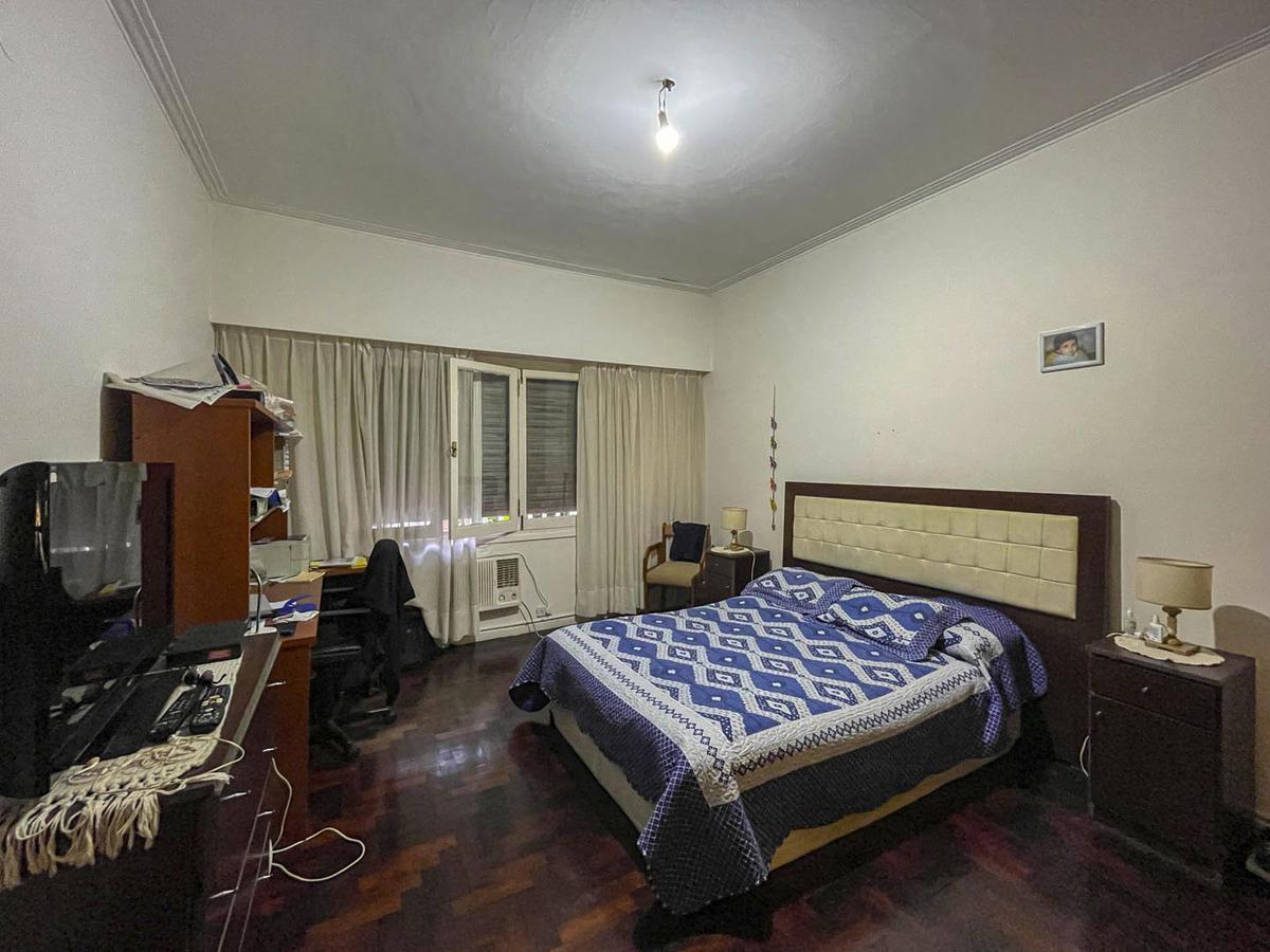 Casa 3 Dorm. en Alberdi 1