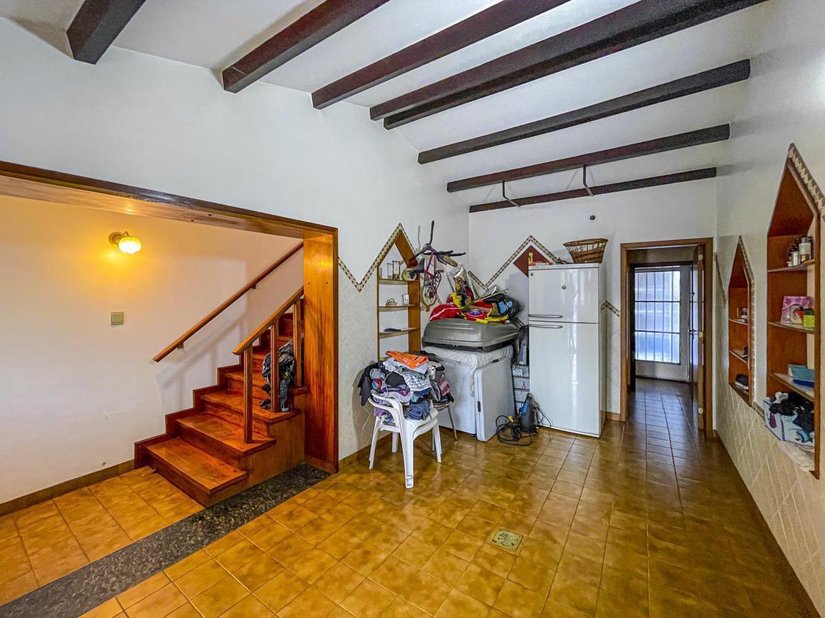 Casa 3 Dorm. en Alberdi 2