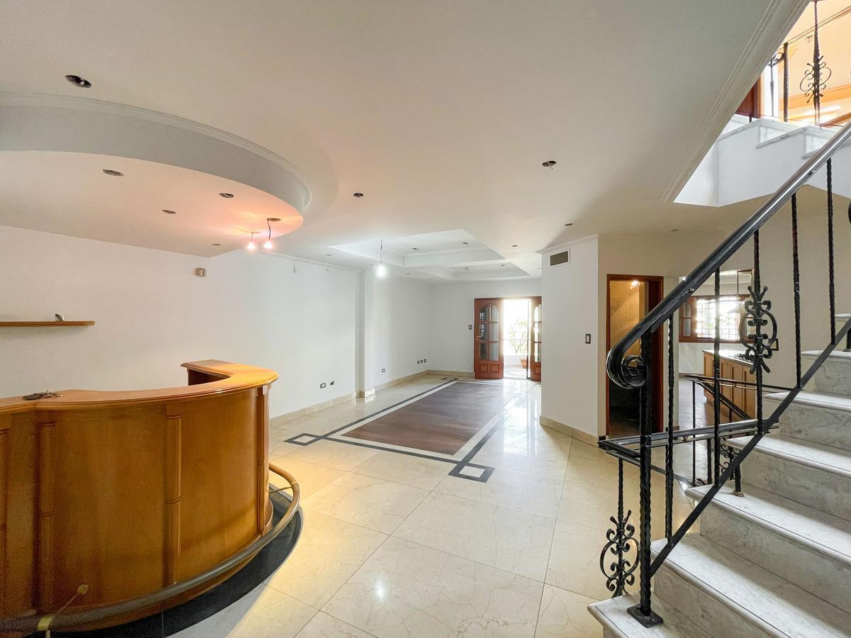 Mega Casa de 3 Dorm. con Quincho y Pileta 1