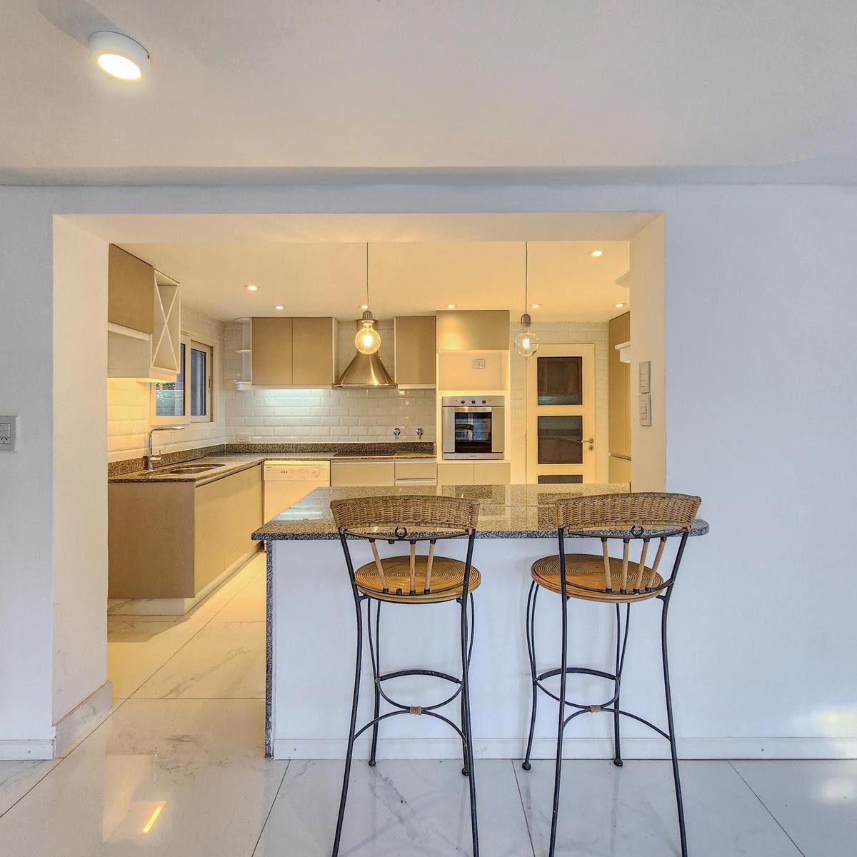 Casa 4 Dorm. en Barrio Cerrado Green Village Fisherton 1