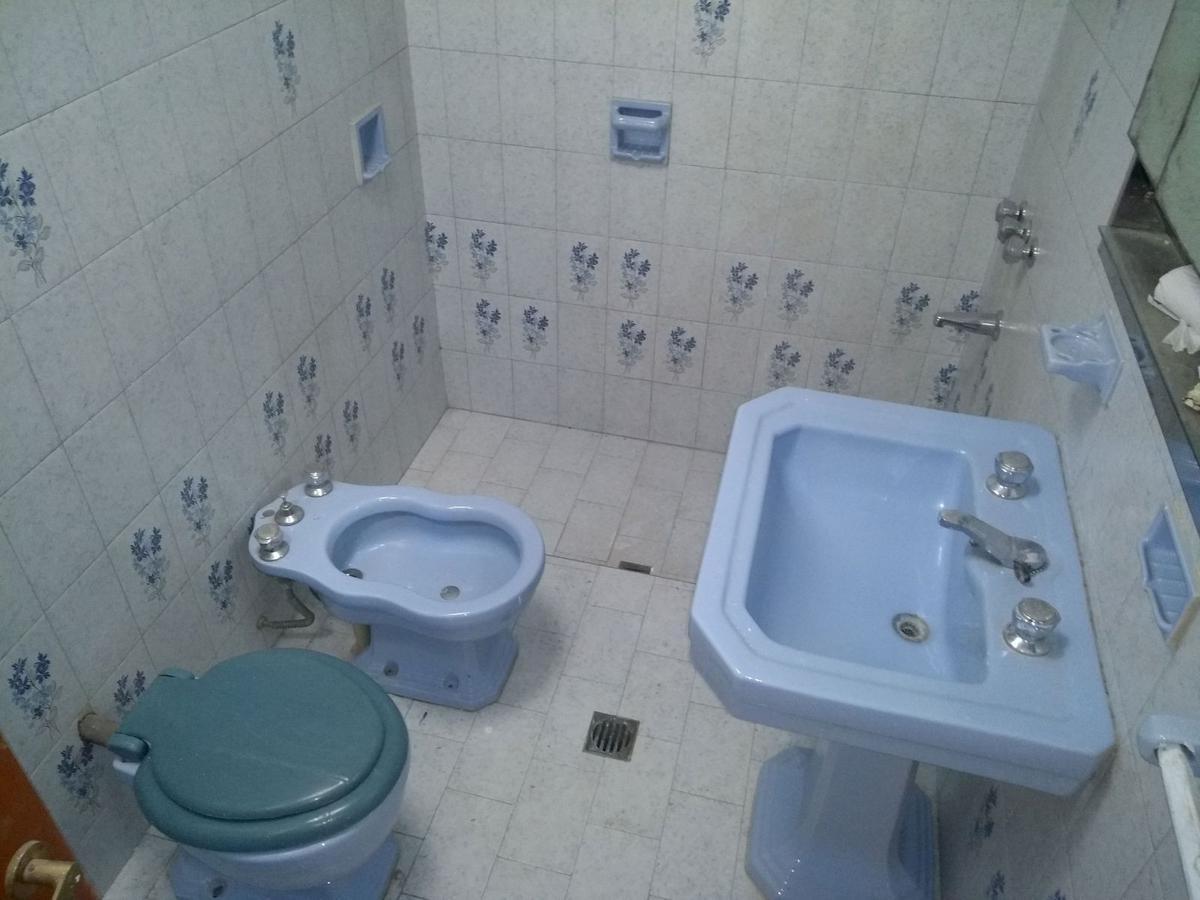 Pasillo de 3 dormitorios con patio y terraza