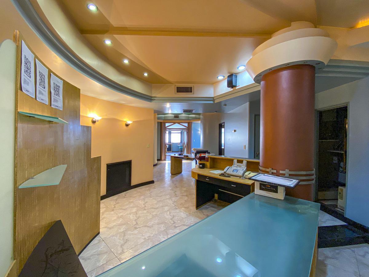 Oficina de 370 m² en Palacio Minetti 4