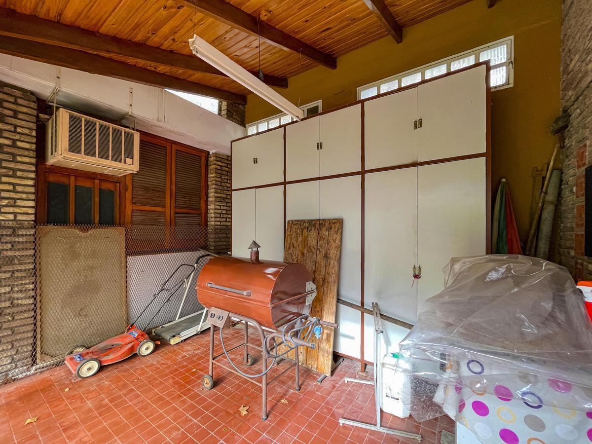 Casa de 3 Dorm. Frente a La Plaza de Baigorria 4