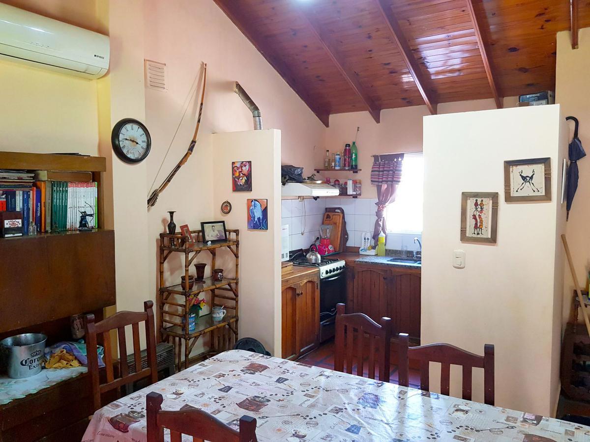 3 dormitorios con jardín y parrillero