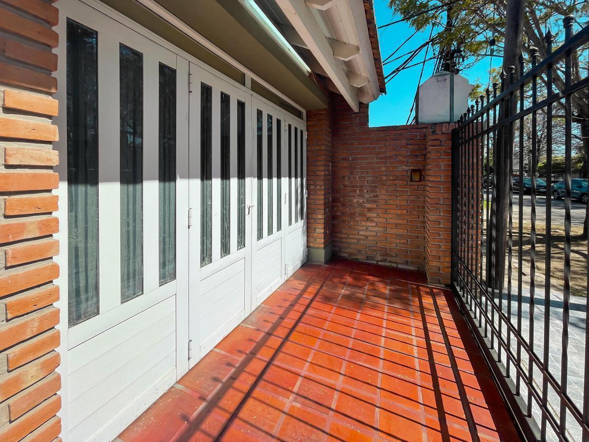 Casa de 3 Dorm. con Pileta en Fisherton 4