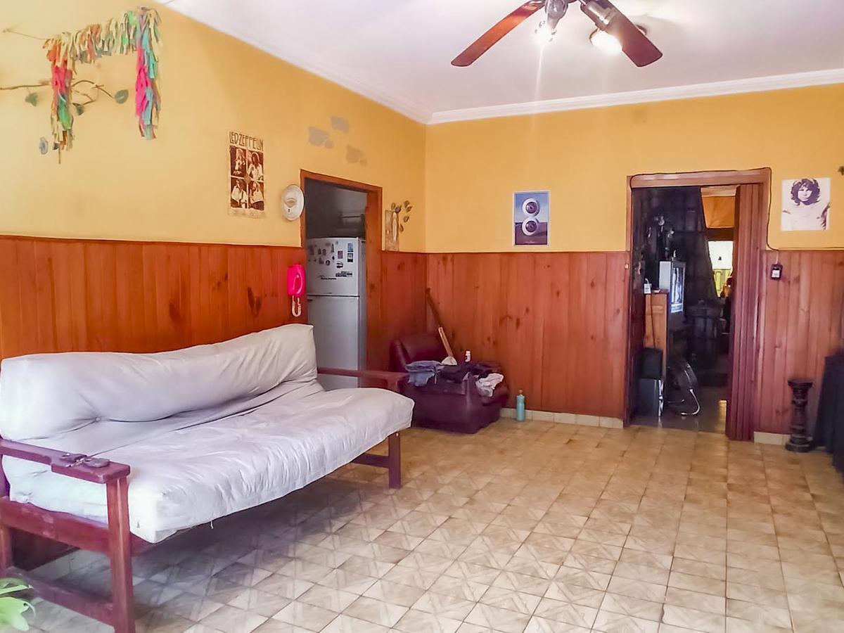 Casa 3 Dorm. con Cochera y Patio 3