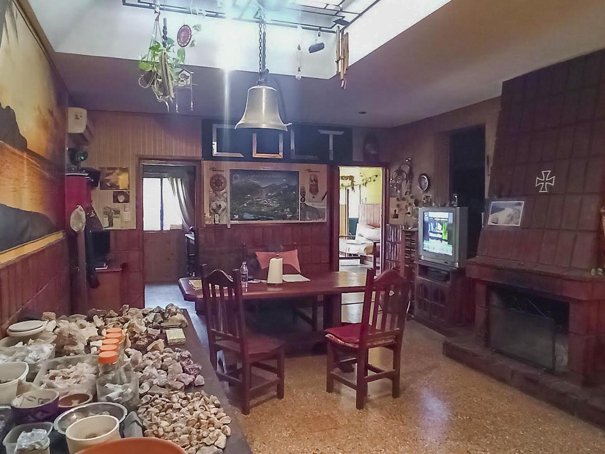Casa 3 Dorm. con Cochera y Patio 4