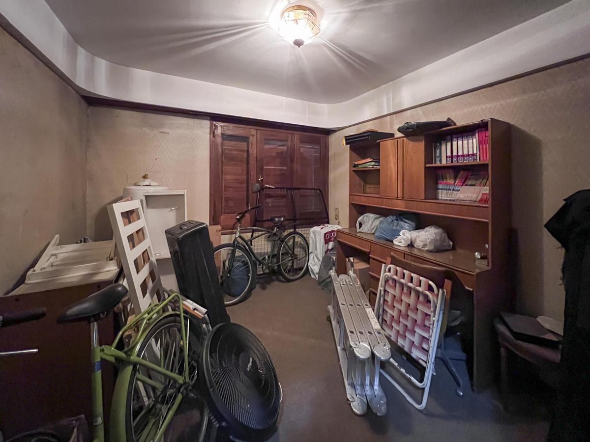 Enorme Casa con Pileta y Quincho de 5 Dorm. Más Casa de Huéspedes 3