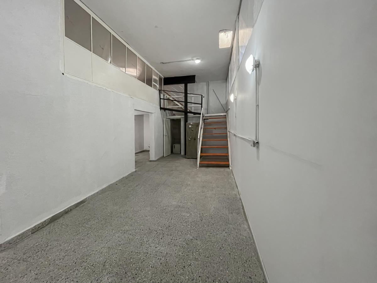 Local Comercial Apto Clínica con 19 Privados 2