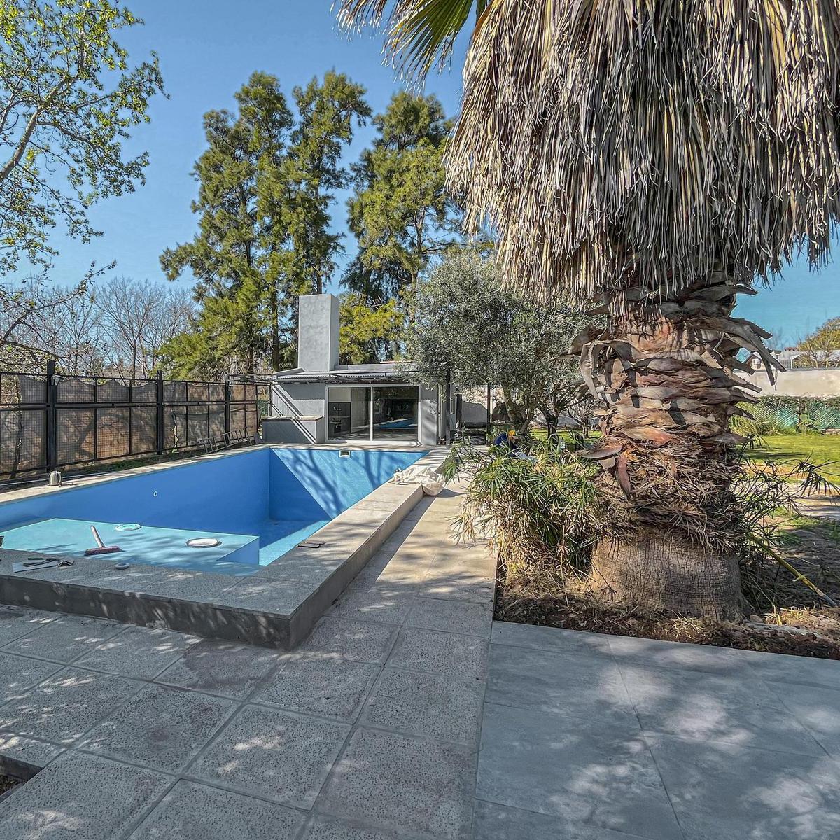 Casa Remodelada de 3 Dorm. Sobre Lote 1.000 m² en San Eduardo, Fisherton 5