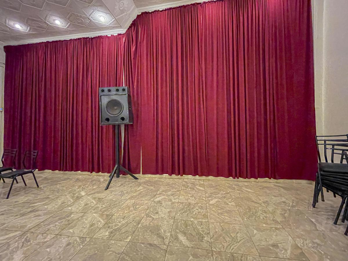 Local Tipo Salón Multi Espacio Sobre Av Principal en Baigorria 4