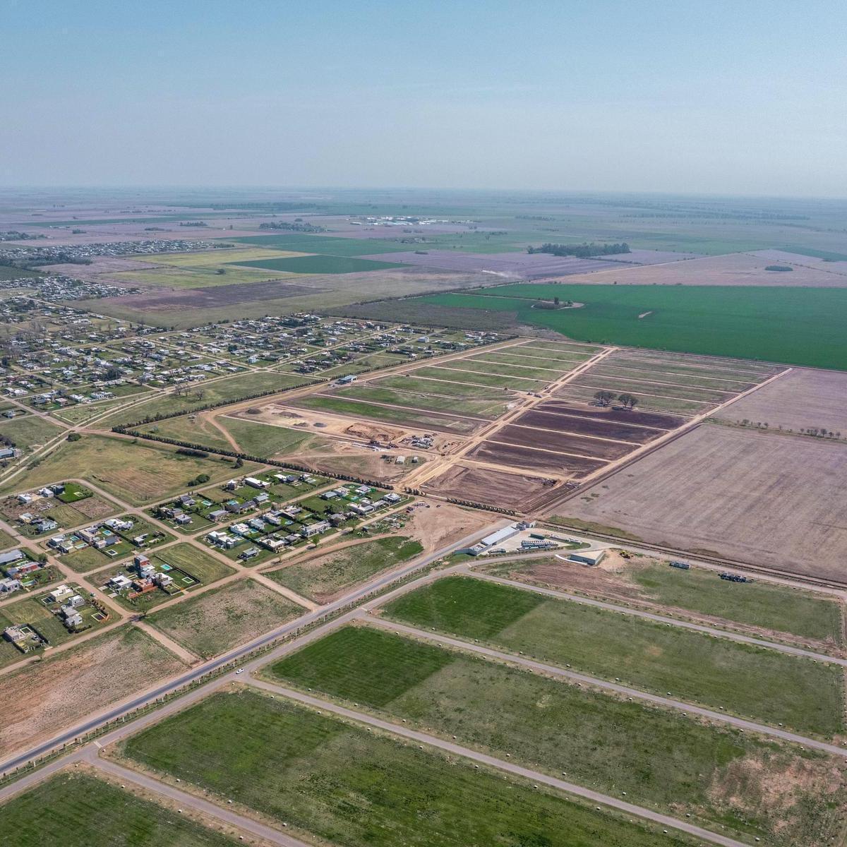 Barrio Cerrado con terrenos de 600m² a 800m² y amenities en Funes