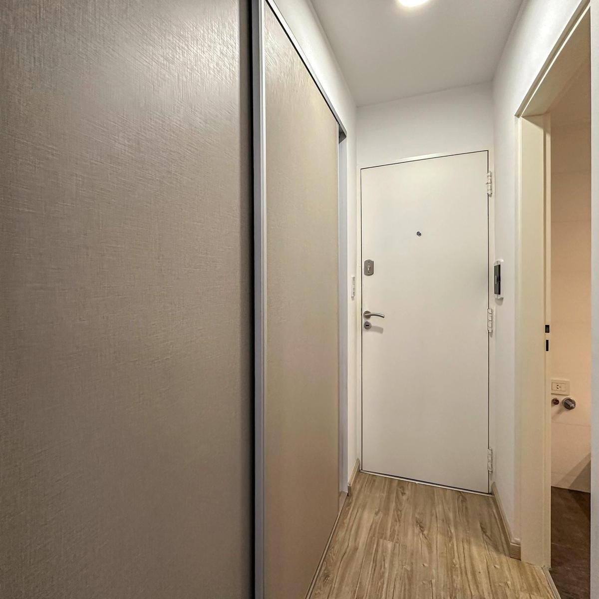 Foto de Departamento Monoambiente al frente con balcón en zona río, imagen 5