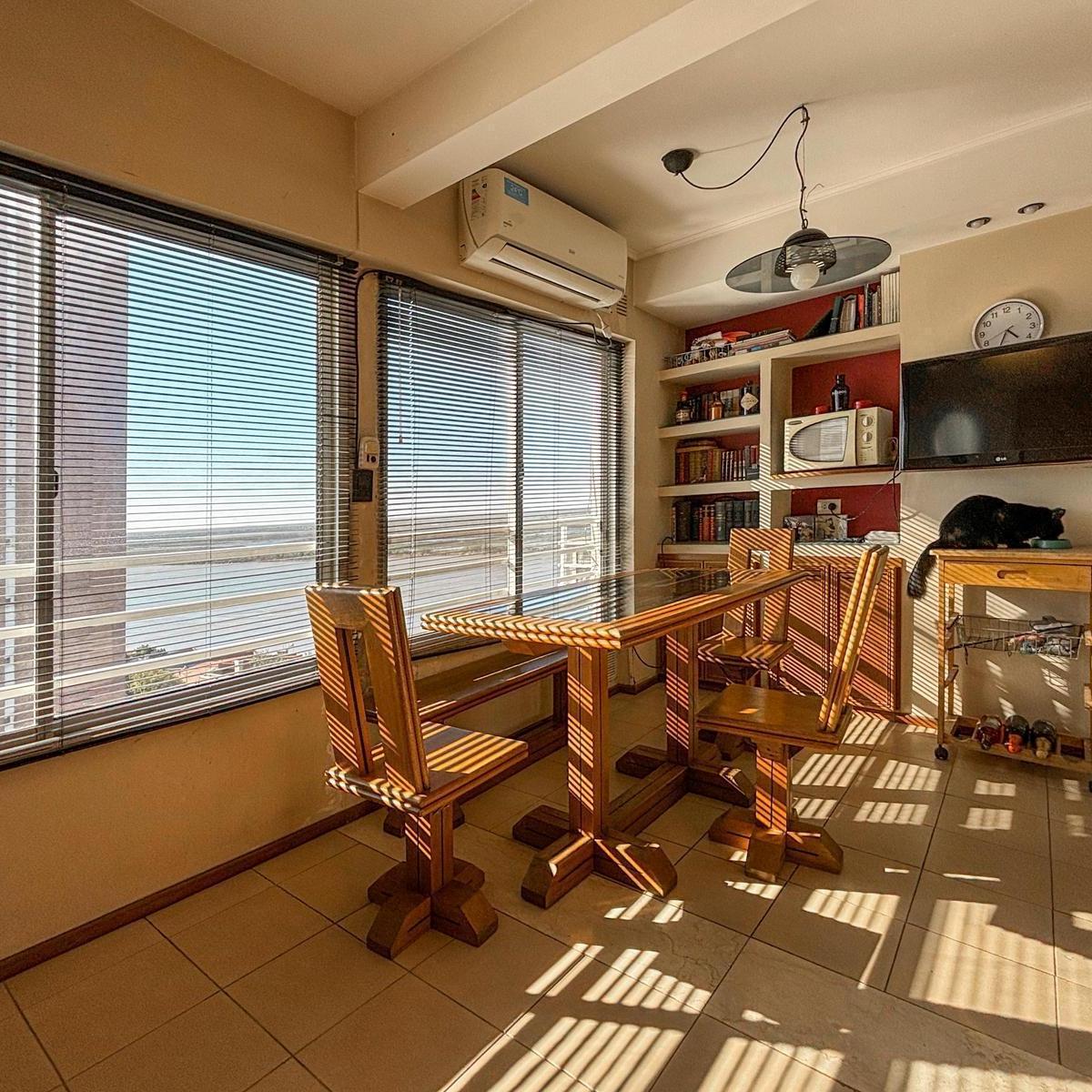 Foto de Departamento de 3 dormitorios con cochera y vista al río, Parque España, imagen 2