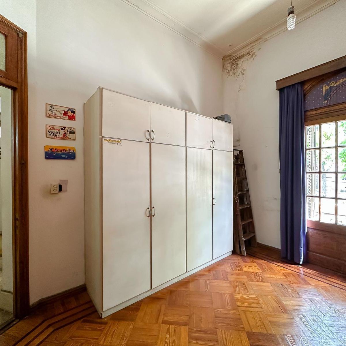 Casona de 4 Dorm. Más Oficina, 2 Cocheras y Quincho con Terraza 4