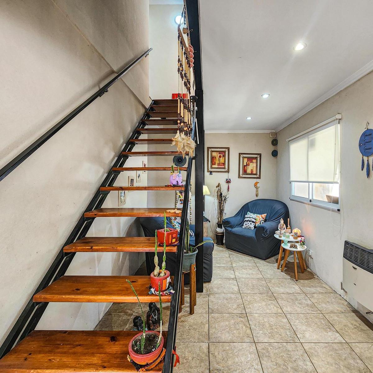 Foto de Casa de 3 dormitorios con pileta de oportunidad, imagen 2