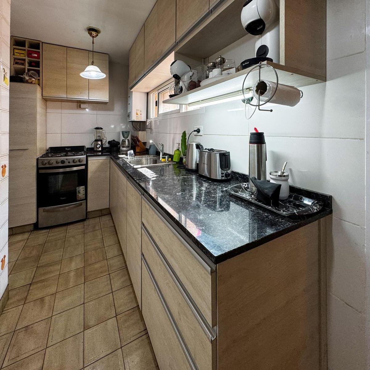 Departamento de 3 Dorm. Más Dependencia y Cochera 4