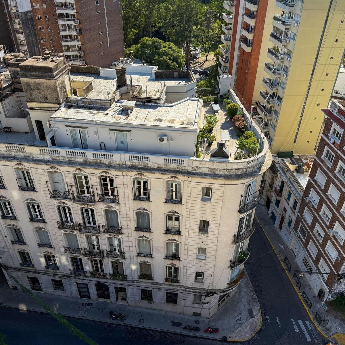 Departamento de 3 Dorm. con Vista Al Río y 2 Cocheras 4
