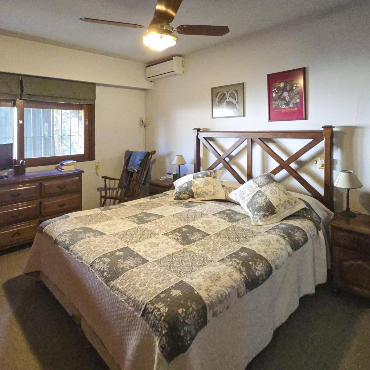 Casade 3 Dorm. Más Comodín, Cochera y Pileta con Patio 3