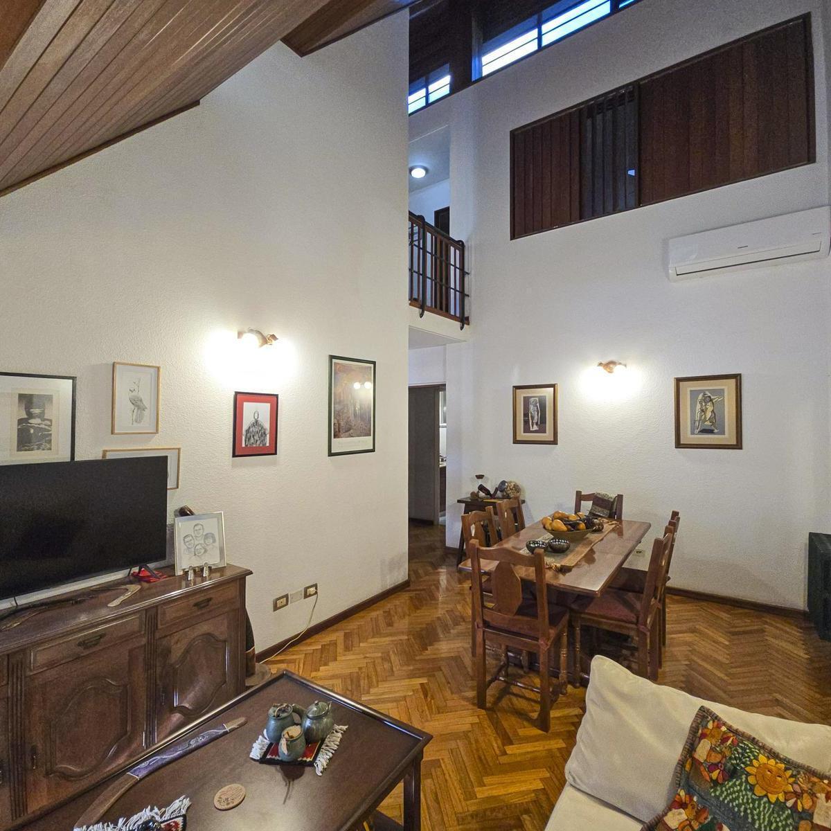 Casade 3 Dorm. Más Comodín, Cochera y Pileta con Patio 1