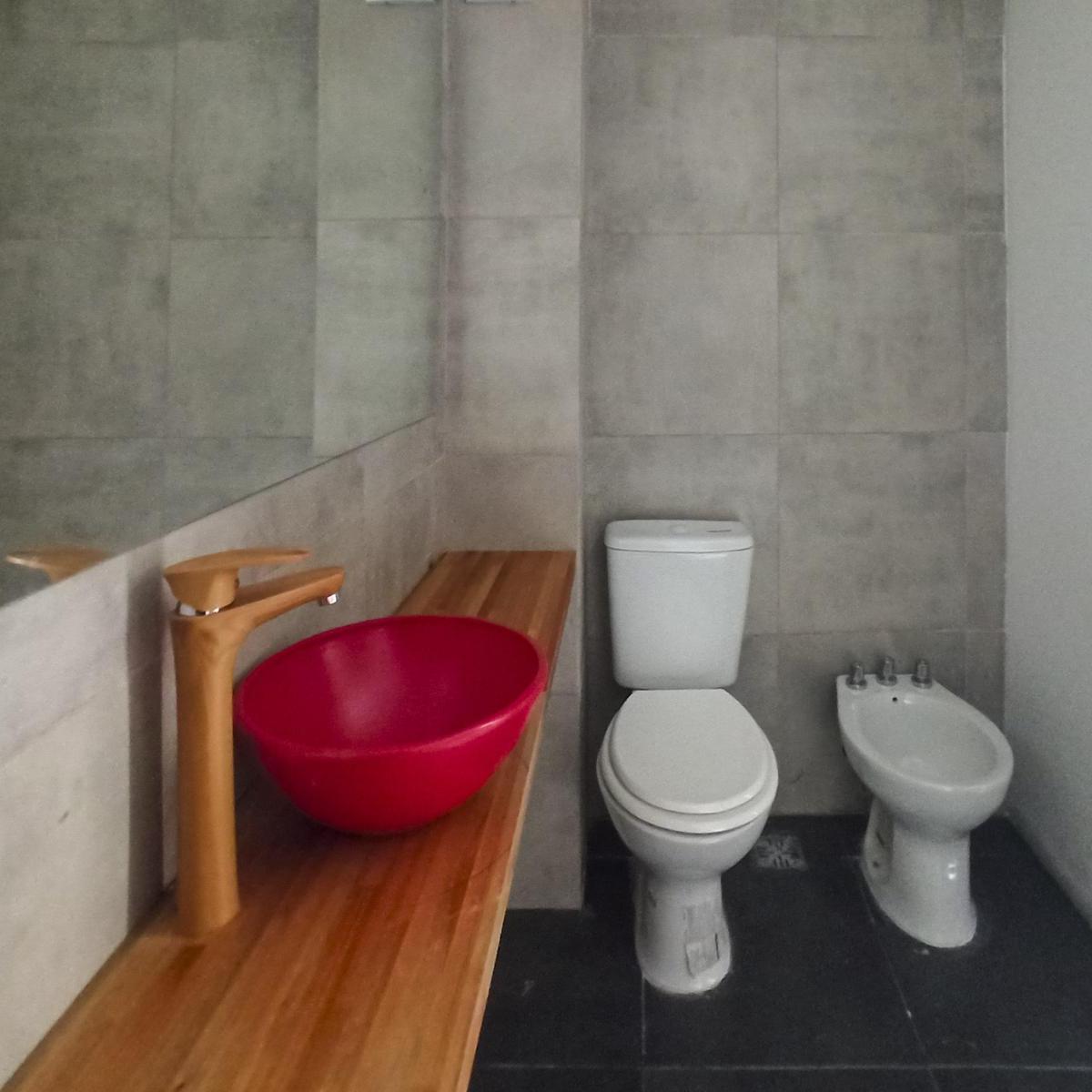 Foto de Departamento monoambiente con parrilla y frente a Tifón, imagen 4