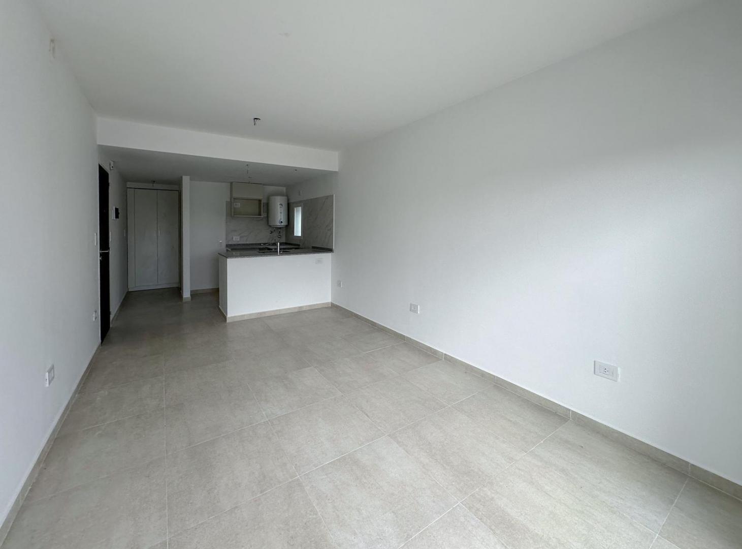 Departamento monoambiente al frente con balcón a estrenar