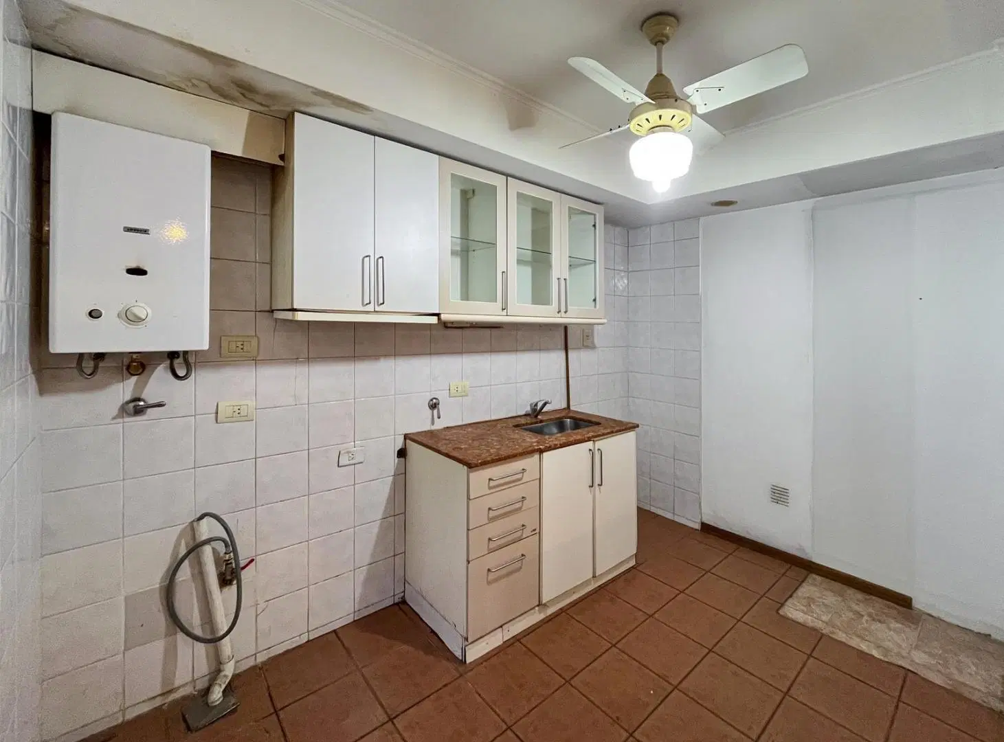 Departamento de 2 dormitorios de oportunidad en zona río 5
