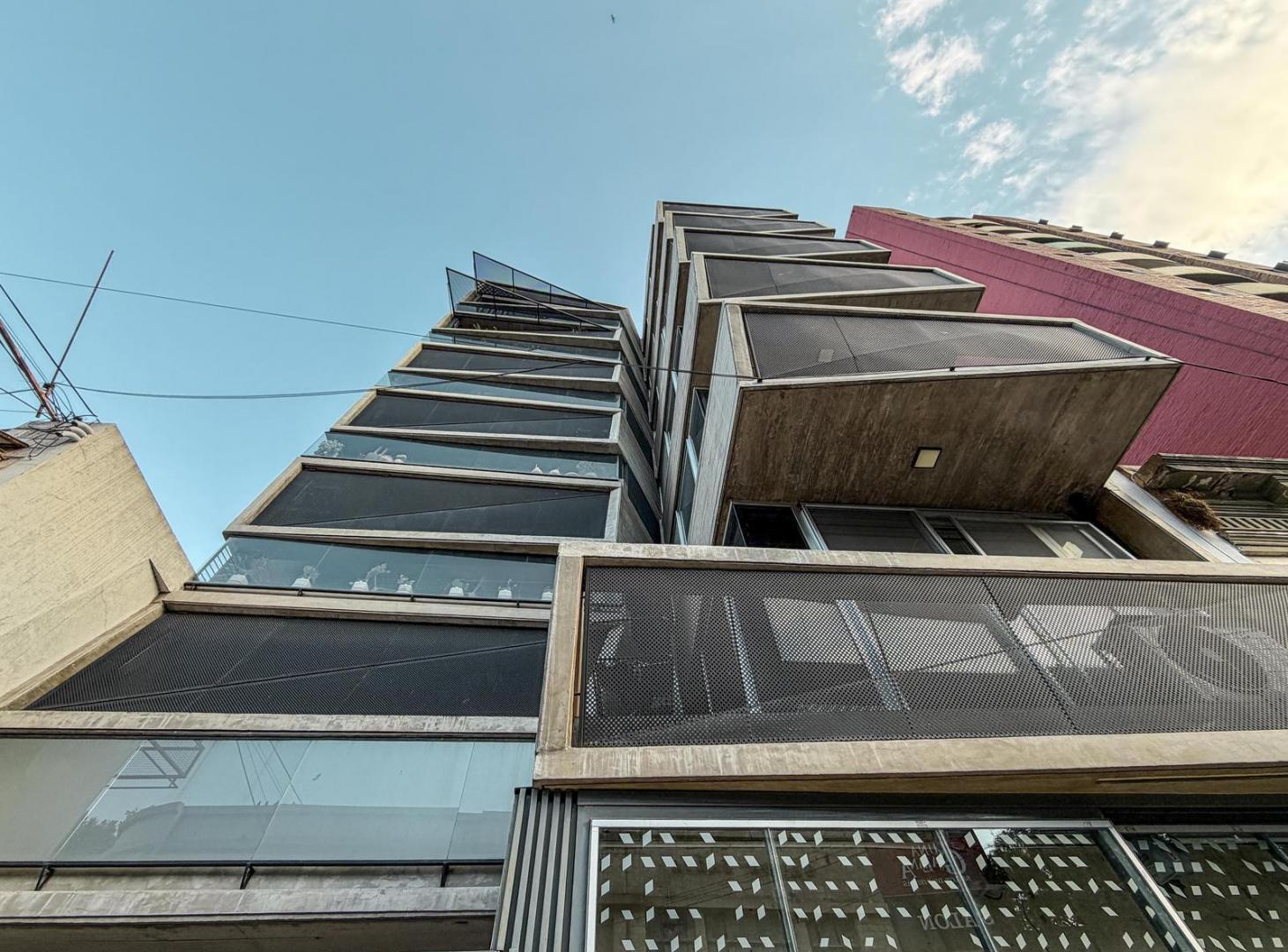 Departamento de 3 dormitorios, cochera doble y terraza exclusiva con jacuzzi