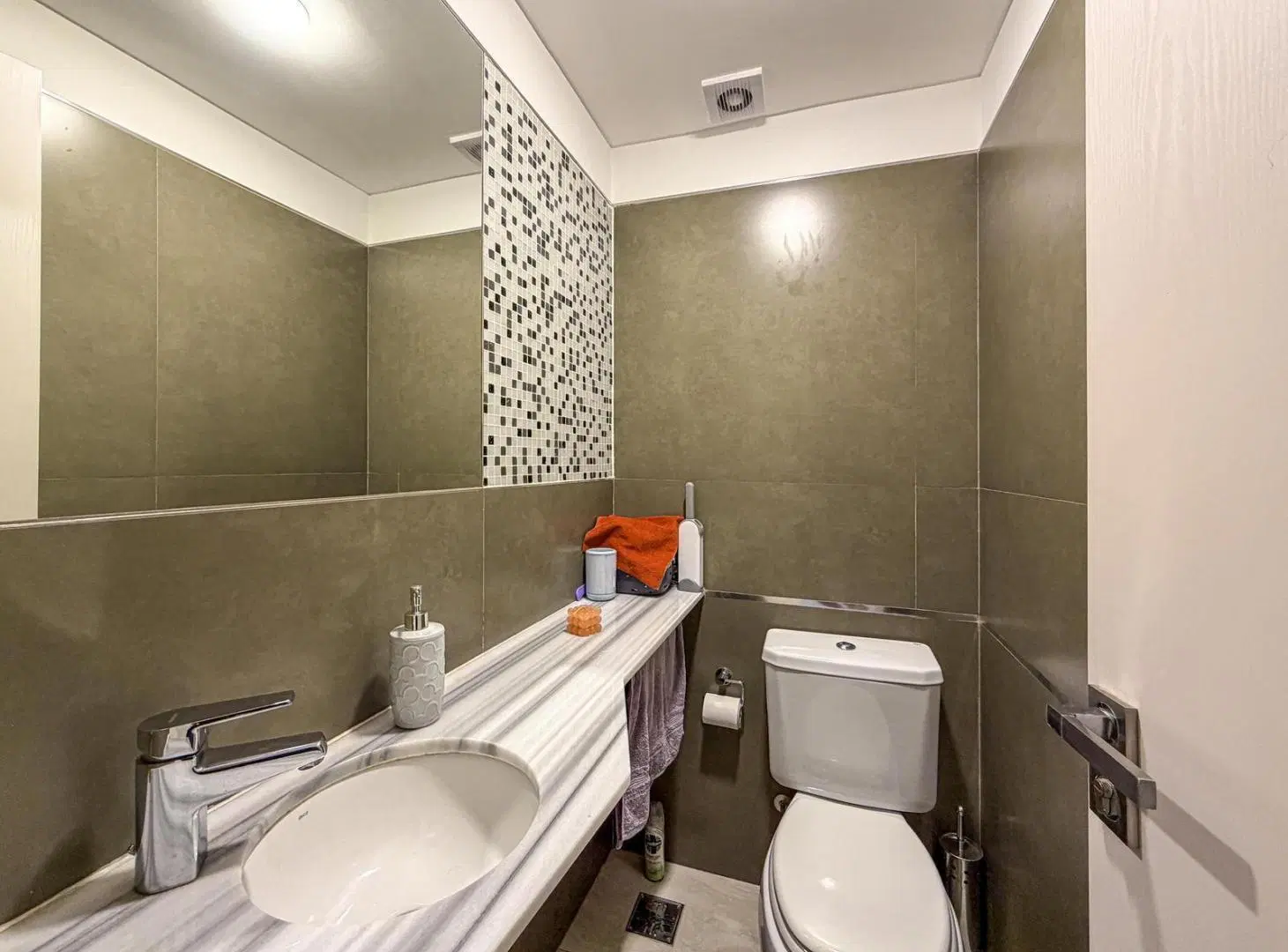 Departamento de 3 dormitorios, cochera doble y terraza exclusiva con jacuzzi 5