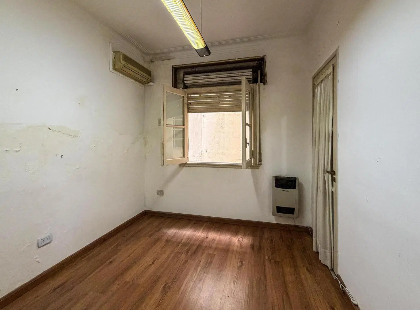 Casa en planta baja de 3 dormitorios con 3 patios en el centro 2