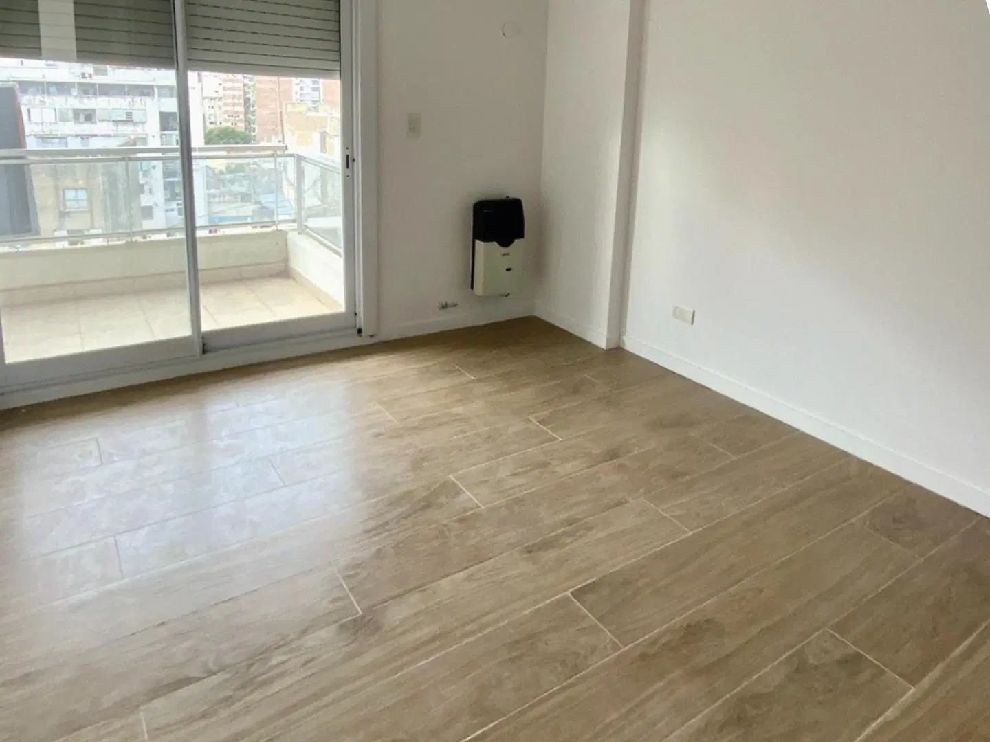 Departamento de 3 dormitorios con cochera y amenities en zona Aduana 4