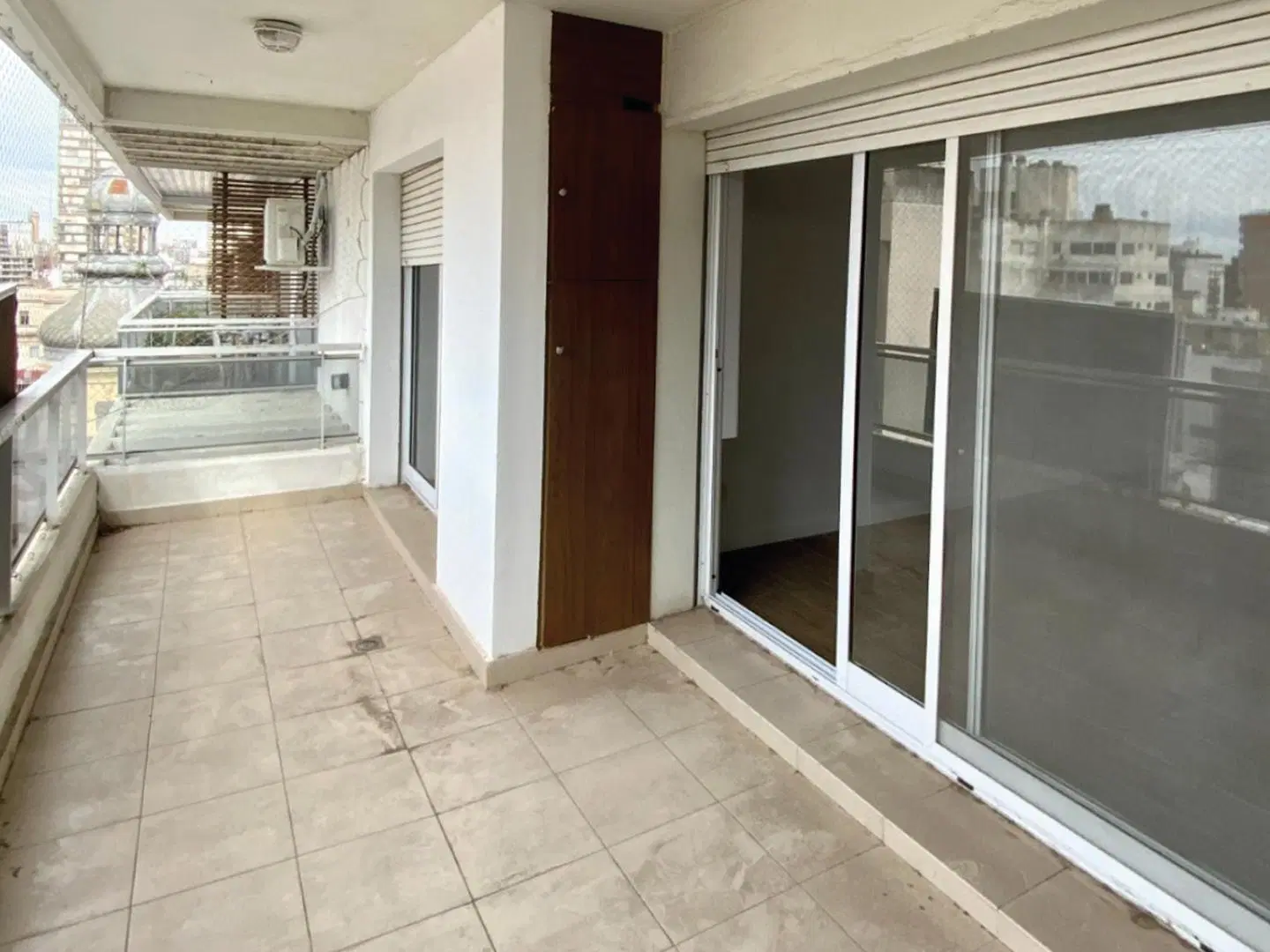 Departamento de 3 dormitorios con cochera y amenities en zona Aduana 7