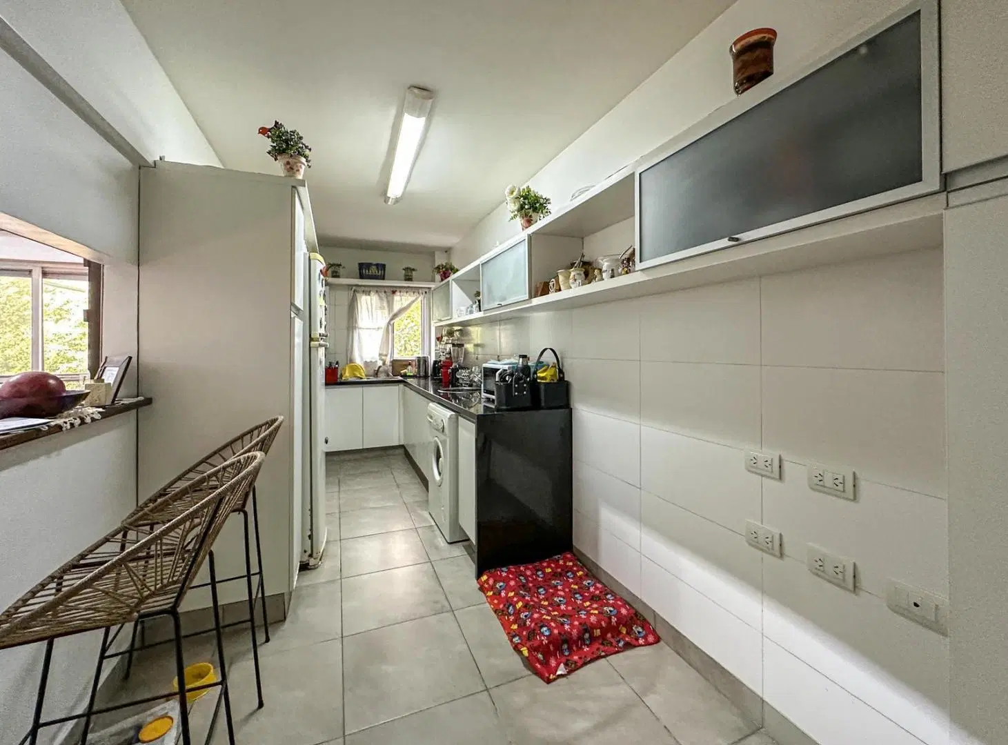 Departamento de 2 dormitorios con patio y cochera en el Centro 5