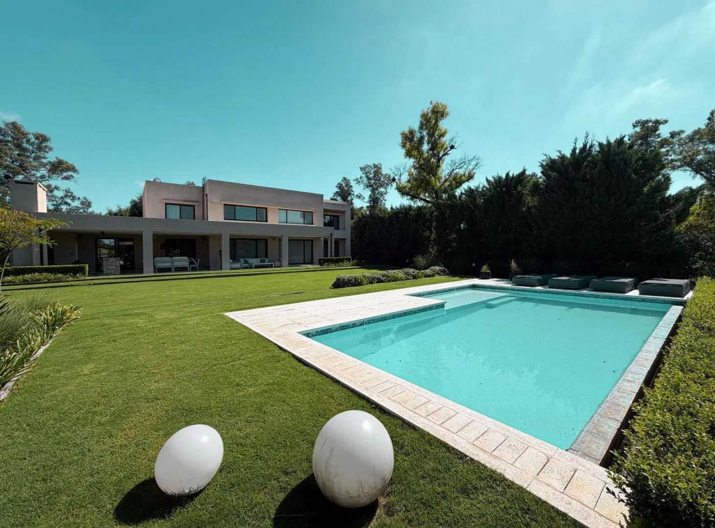 Casa de 4 dormitorios con vista al Golf en Kentucky 5