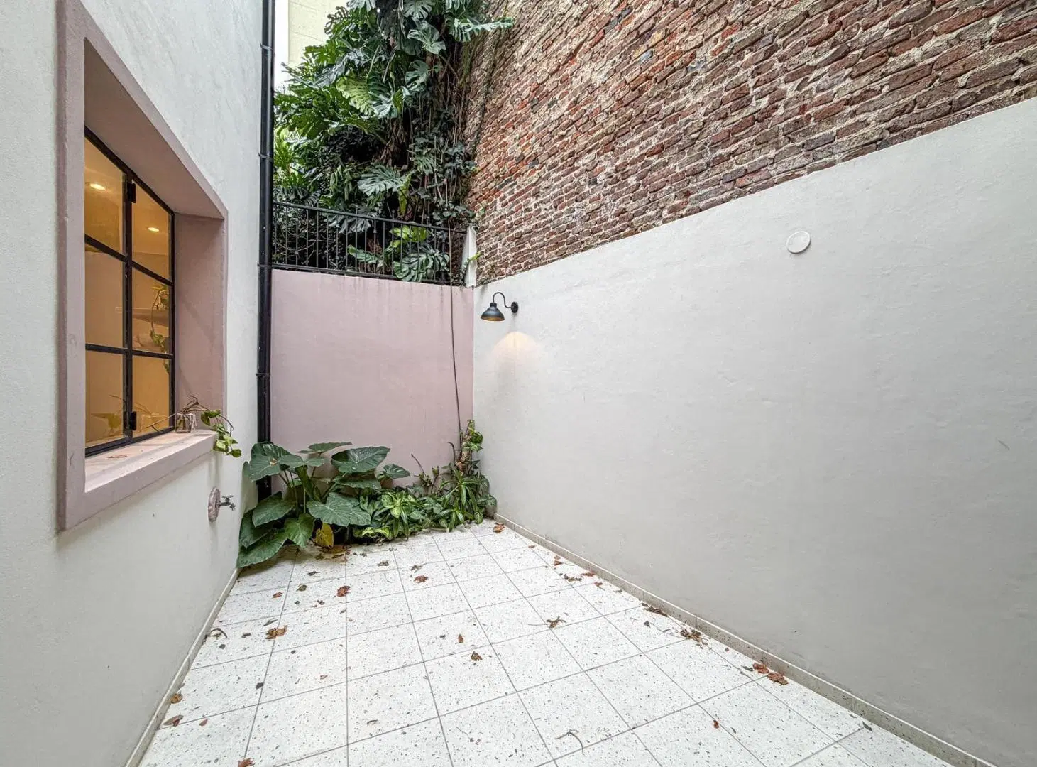 Casa de pasillo de 2 dormitorios a estrenar con patio y terraza 5