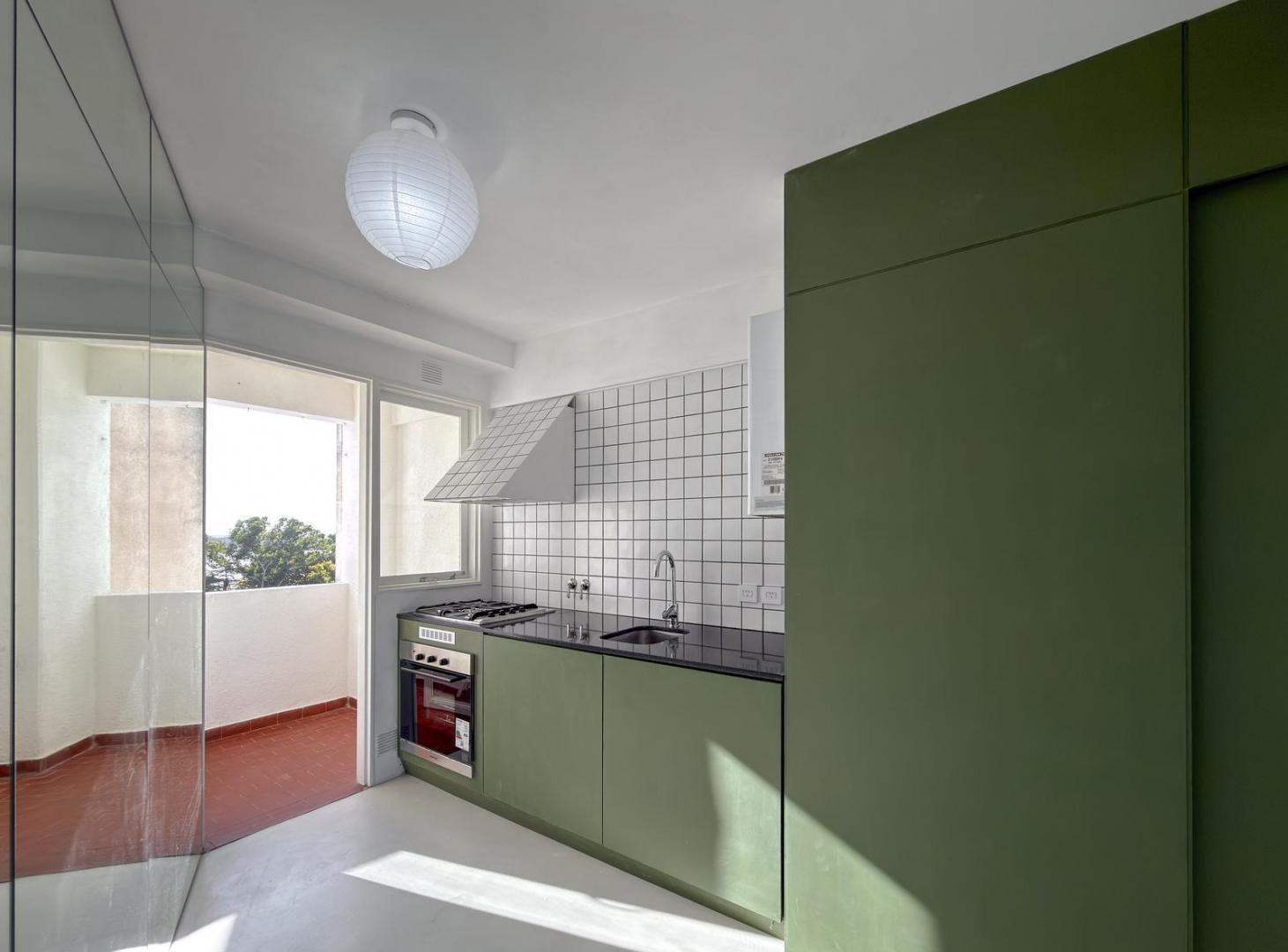 Foto de Departamento remodelado de 2 dormitorios con vista parcial al río, imagen 4