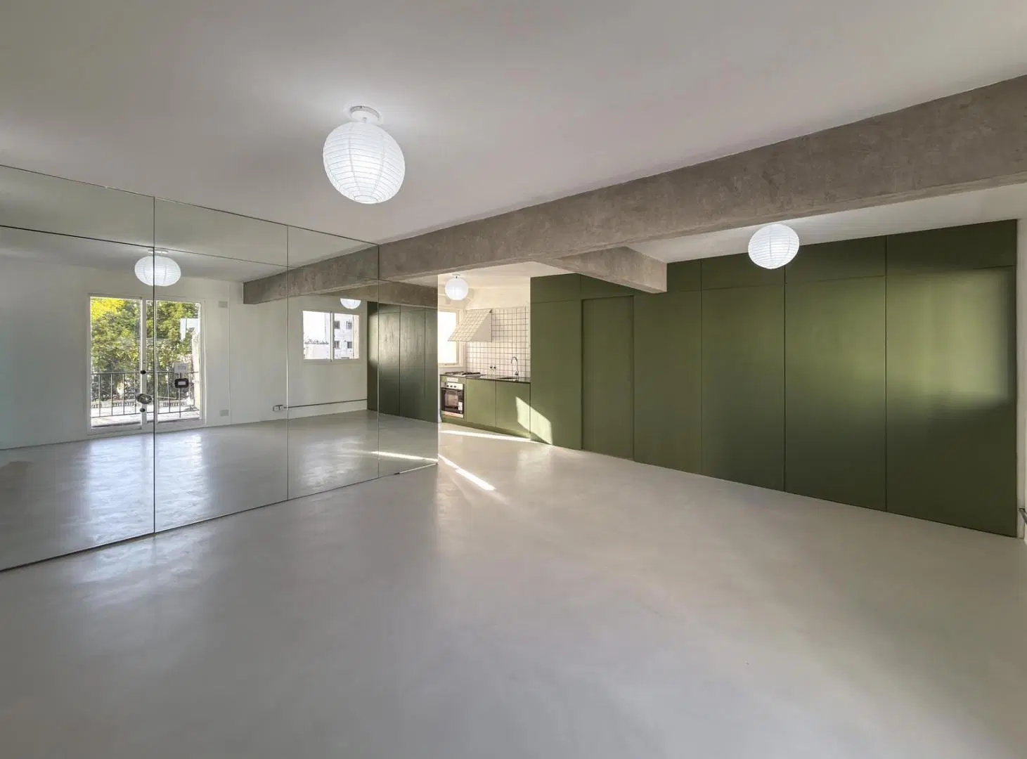 Departamento remodelado de 2 dormitorios con vista parcial al río 3