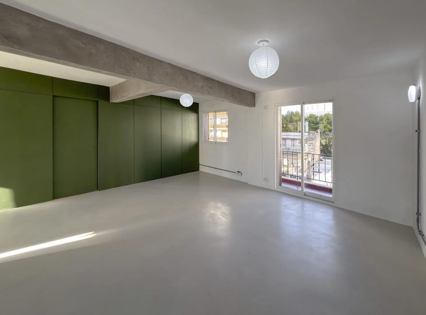 Departamento remodelado de 2 dormitorios con vista parcial al río 5