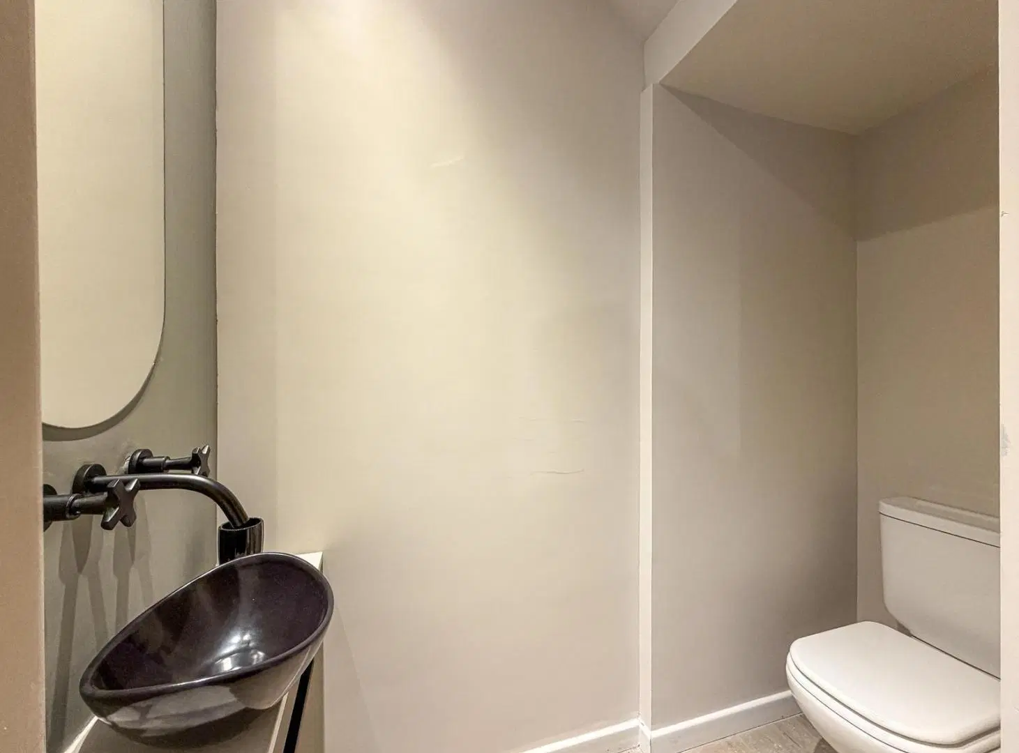 Casa de pasillo de 3 dormitorios a estrenar con patio y terraza 3
