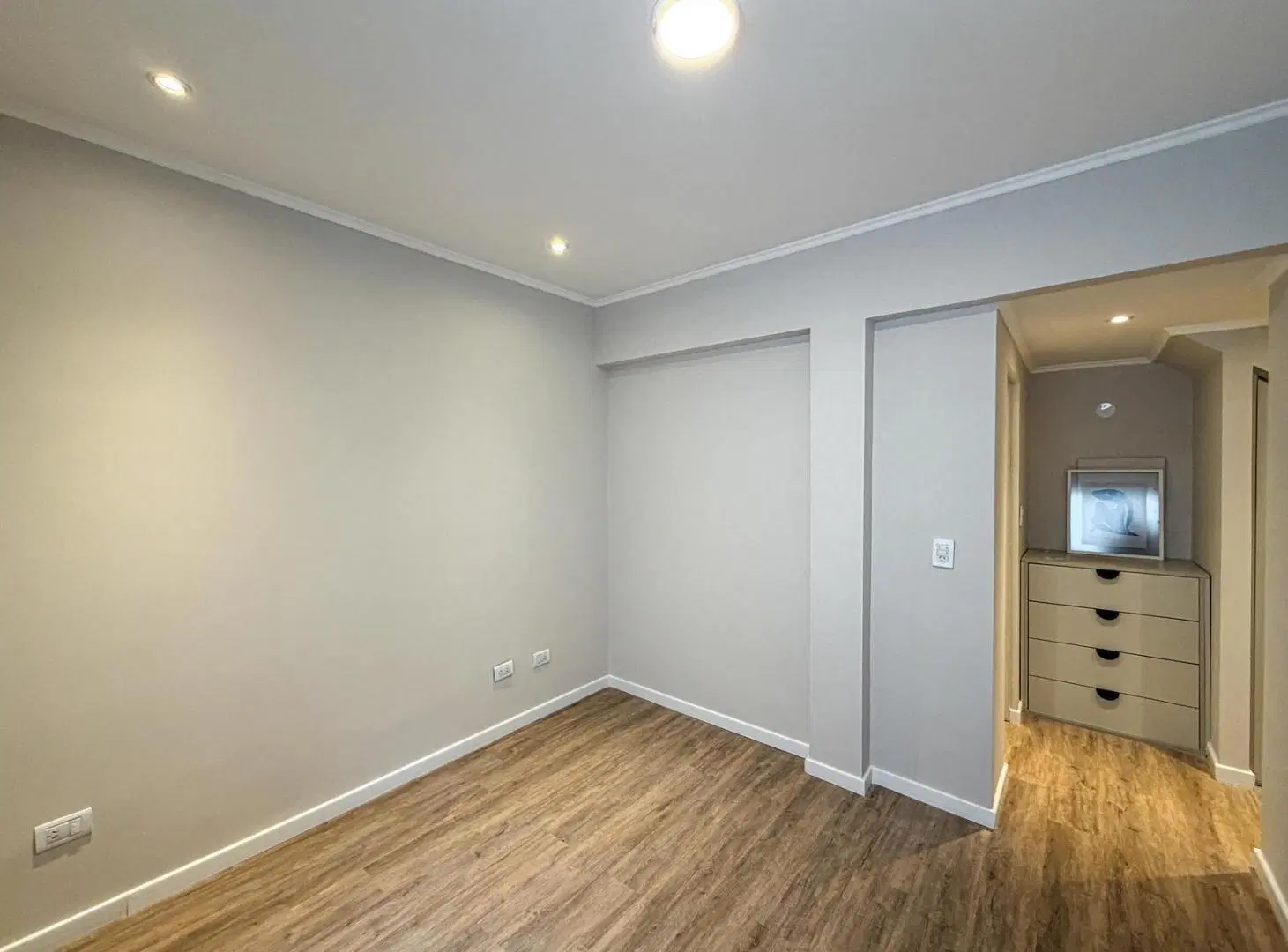 Casa de pasillo de 3 dormitorios a estrenar con patio y terraza 8