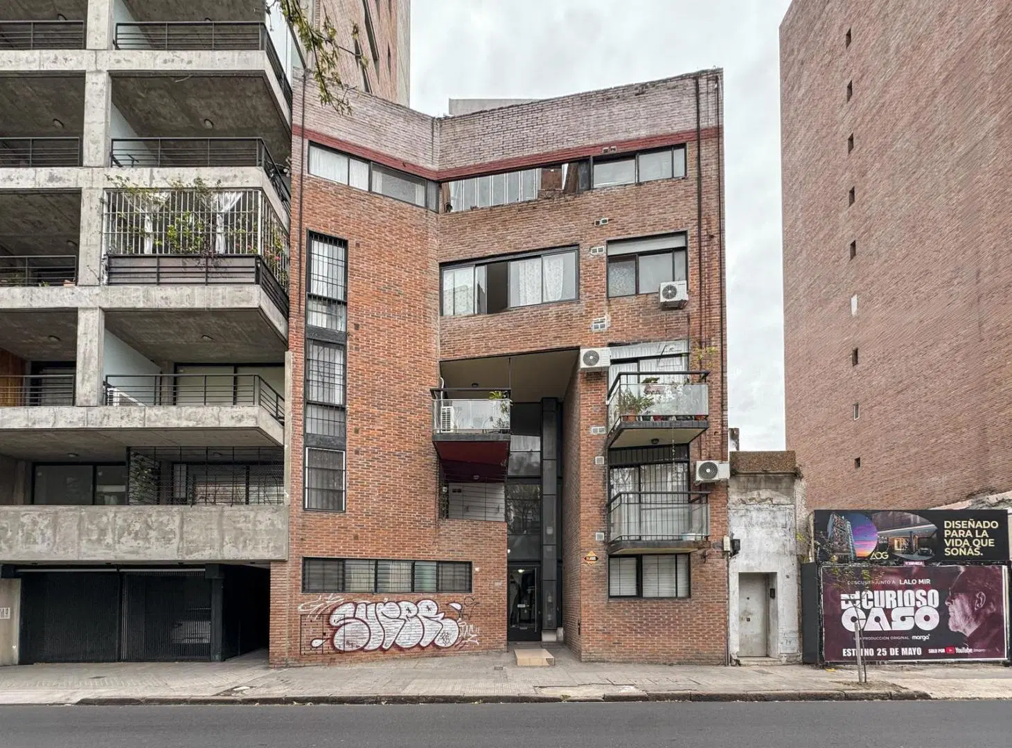 Departamento de 2 dormitorios con gran balcón en Zona Río 2