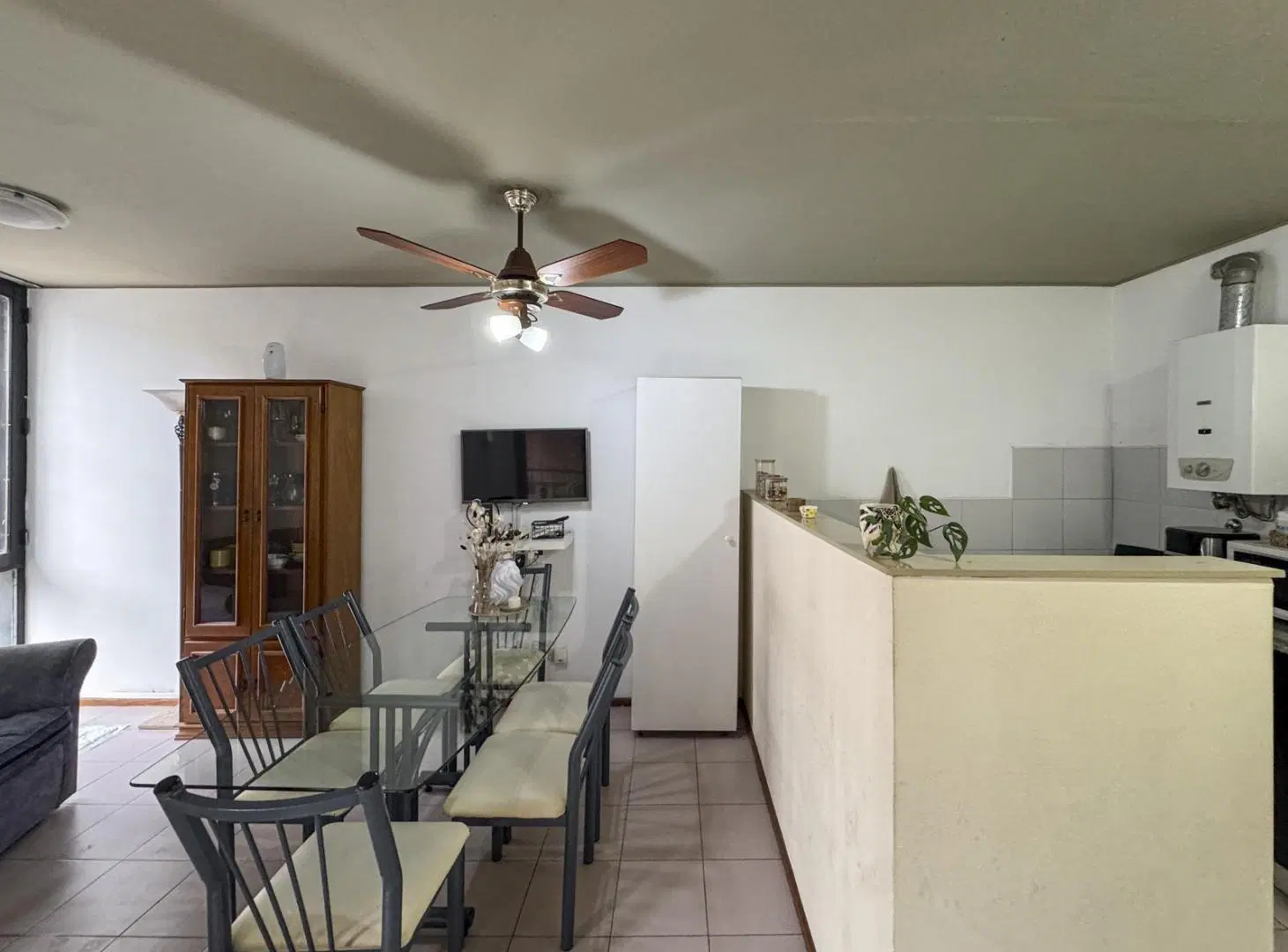 Departamento de 2 dormitorios con gran balcón en Zona Río 3