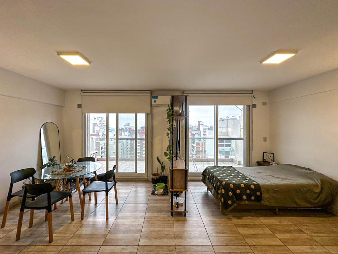 Departamento monoambiente amplio con terraza y amenities