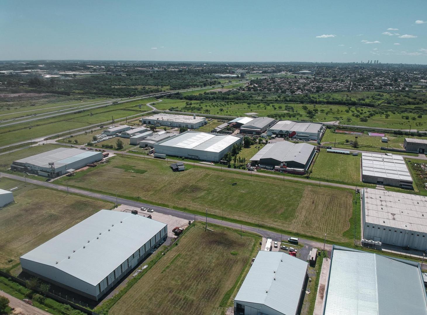 Terreno en Parque industrial consolidado de Villa Gobernador Galvez
